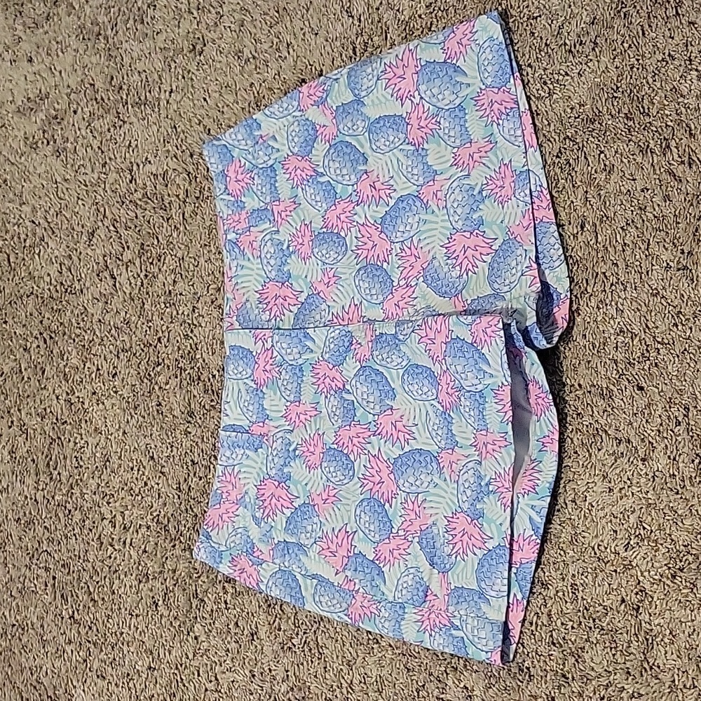 Vineyard vines shorts